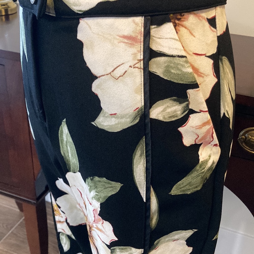 💥FINAL PRICE!!💥 faith & joy Floral Pants Size Large